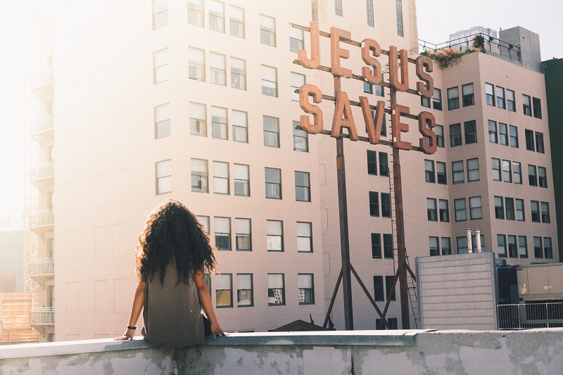4 Essential Strategies for Faith-Based Brands to Stand-Out Online